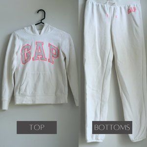 Gap Girls 2 Piece Logo Jogger Outfit Set